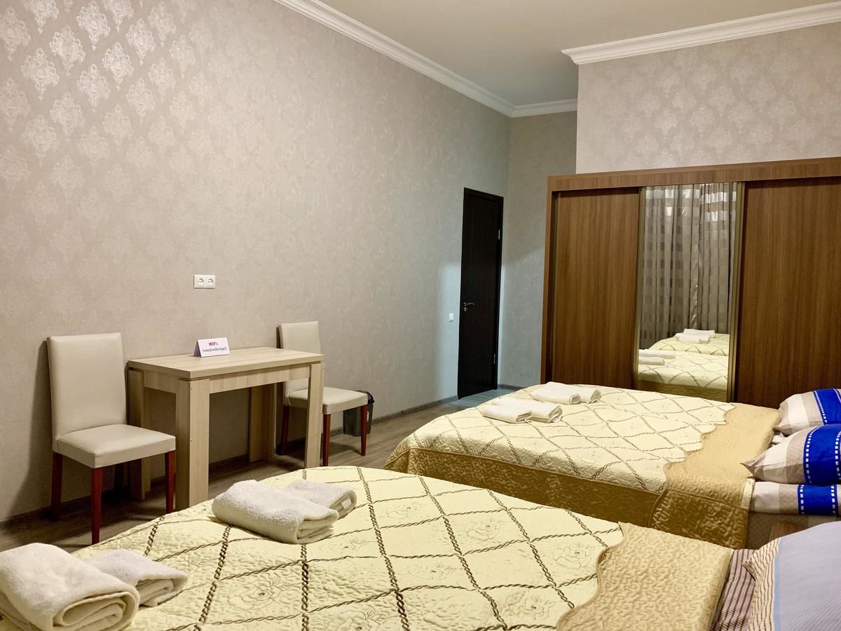 Отель Hotel Red Bridge Кутаиси