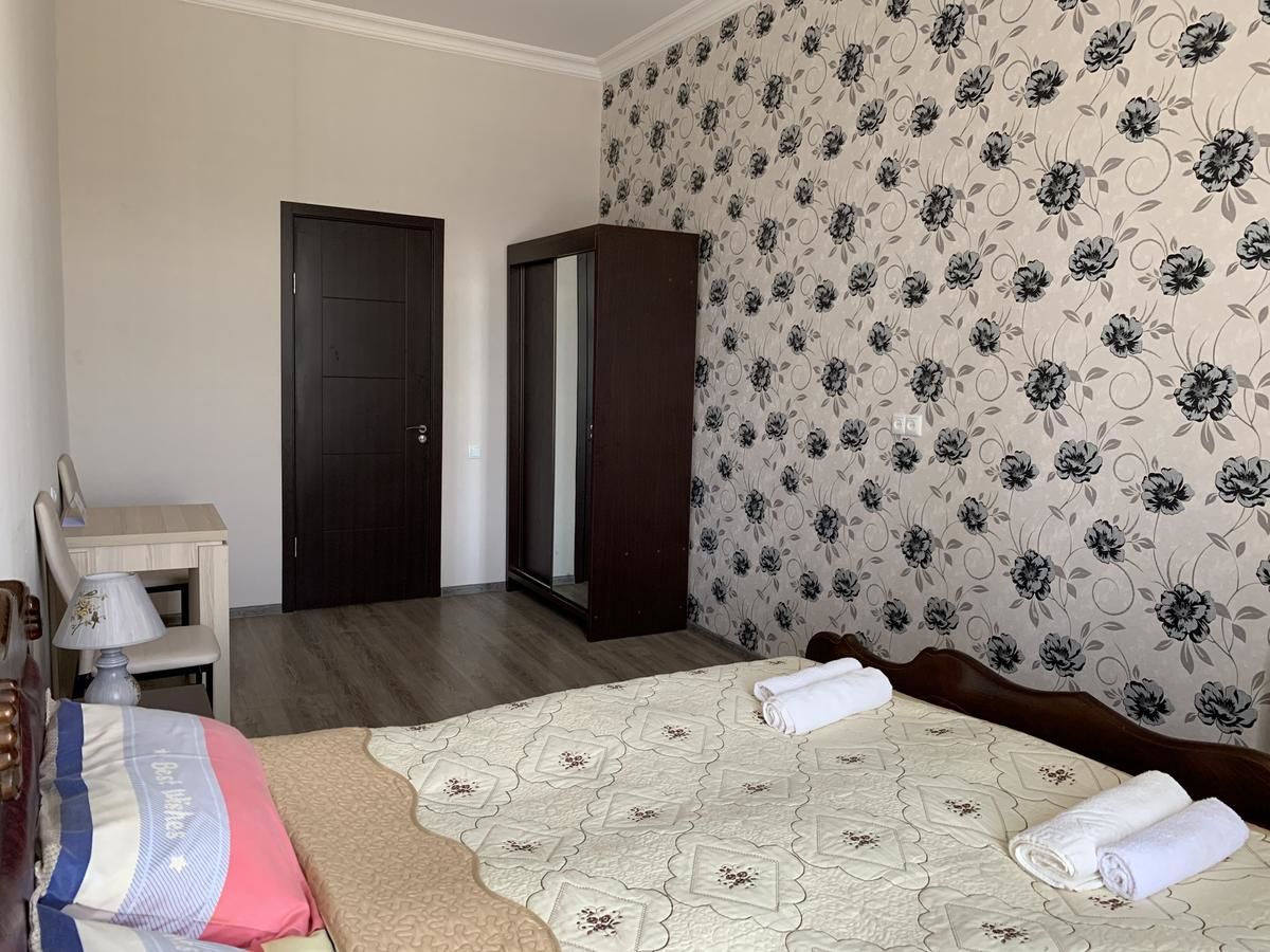 Отель Hotel Red Bridge Кутаиси