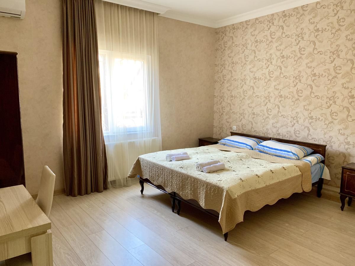 Отель Hotel Red Bridge Кутаиси