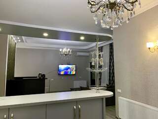 Отель Hotel Red Bridge Кутаиси-7